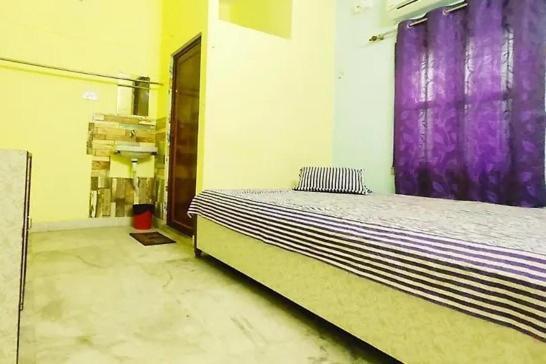 Amar Priya Guest House Kolkata Bagian luar foto